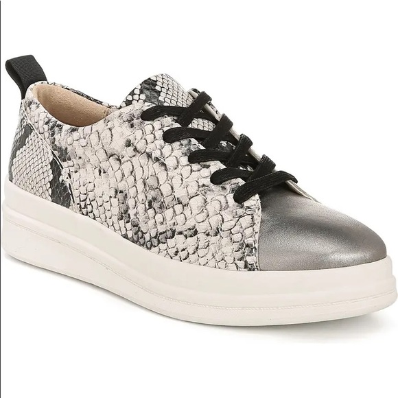Naturalizer Shoes - Naturalizer snake print platform sneakers Sz 9.5